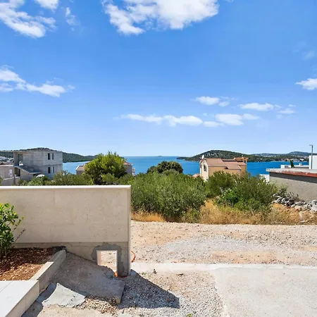 公寓 2 Bedroom Beautiful In *