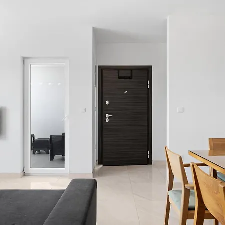 Apartmán 2 Bedroom Beautiful In Ražanj