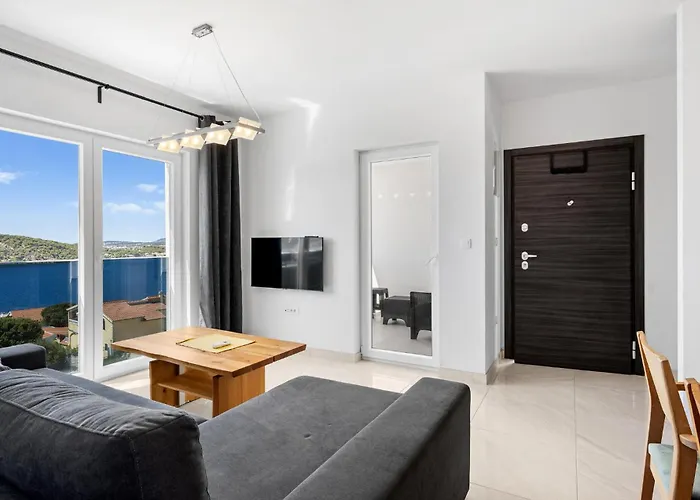 2 Bedroom Beautiful In Ražanj