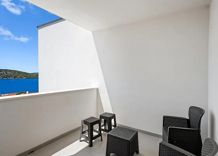 2 Bedroom Beautiful In * Ražanj